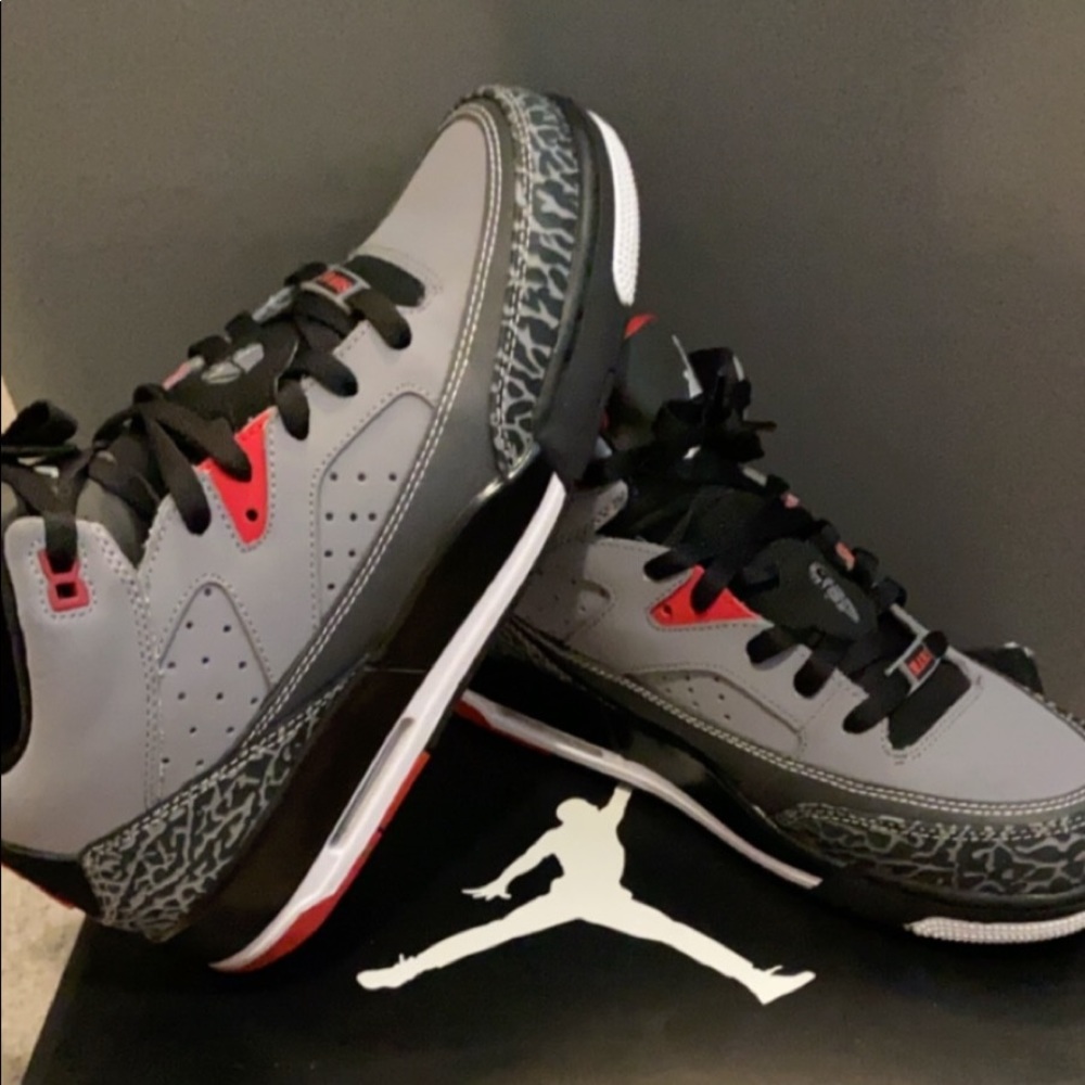 Jordan Son of Low Sneakers
